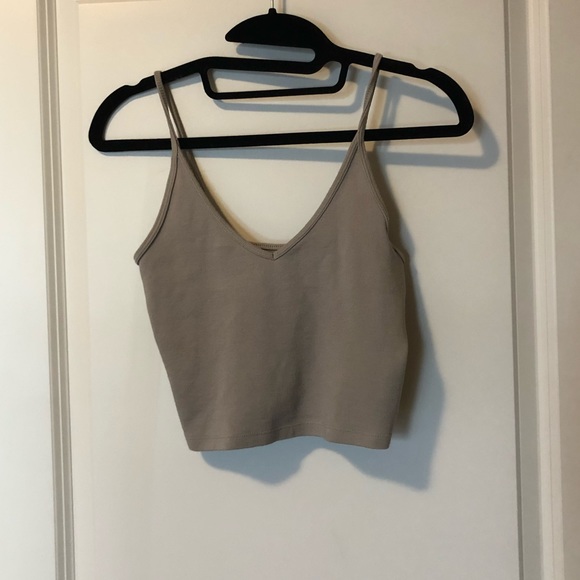 Aritzia Tops - Sunday best cropped top